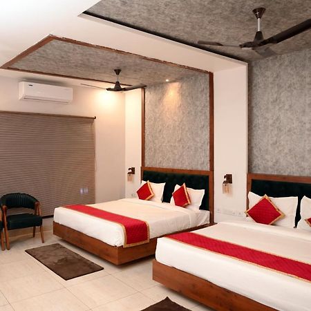 Hotel Singla Residency كانجرا المظهر الخارجي الصورة