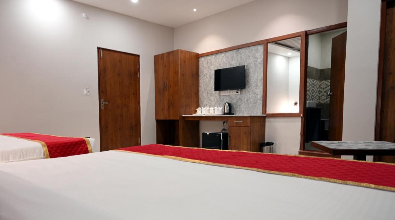 Hotel Singla Residency كانجرا المظهر الخارجي الصورة
